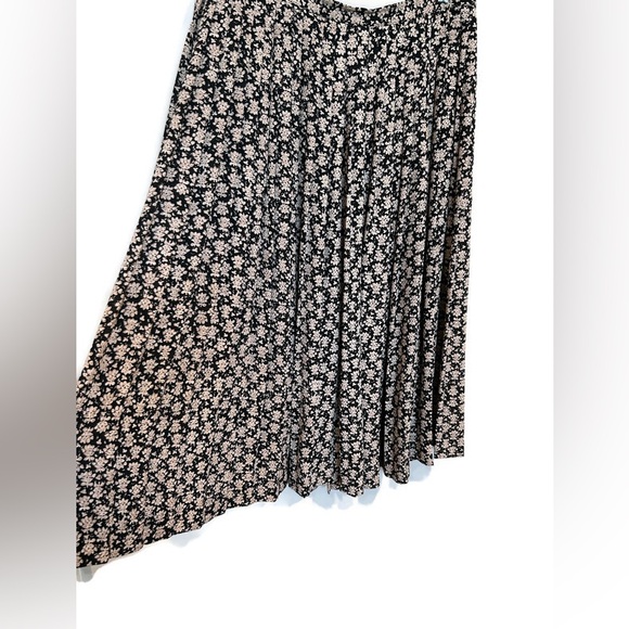 Vintage Talbots Pleated Skirt Size 16 Made in the USA - Picture 2 of 7